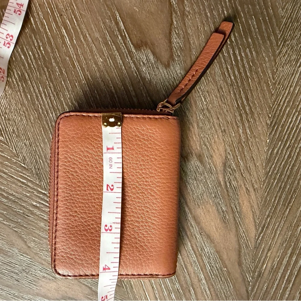 MARC JACOBS tan WOMEN'S MINI EMPIRE CITY COMPACT LEATHER WALLET